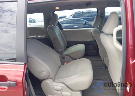 2016 Toyota Sienna L 7 Passenger z USA, uszkodzony, nr VIN 5TDZK3DC7GS704548